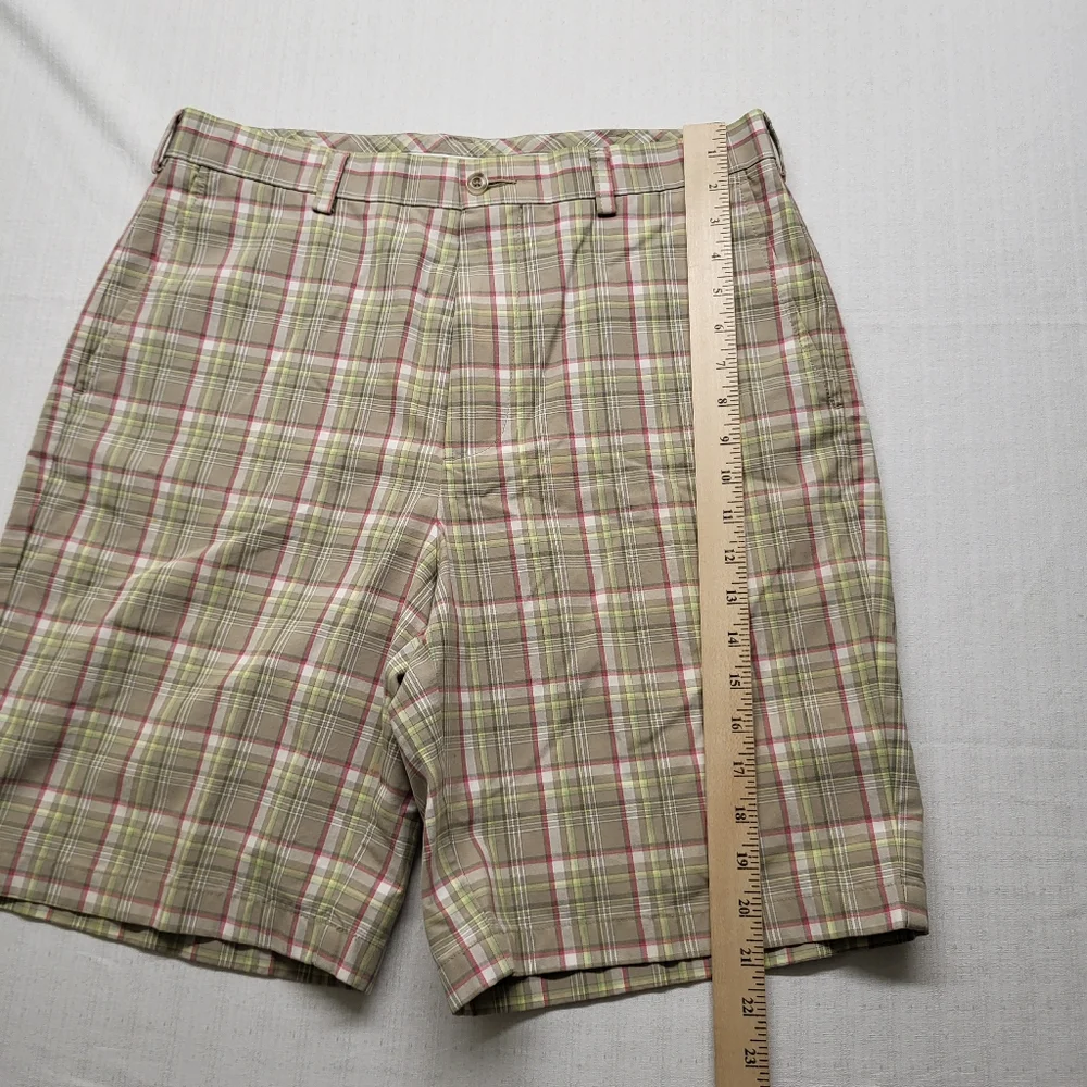 Roundtree & Yorke Gold Label Mens Shorts 32 Green Plaid Preppy School Classic